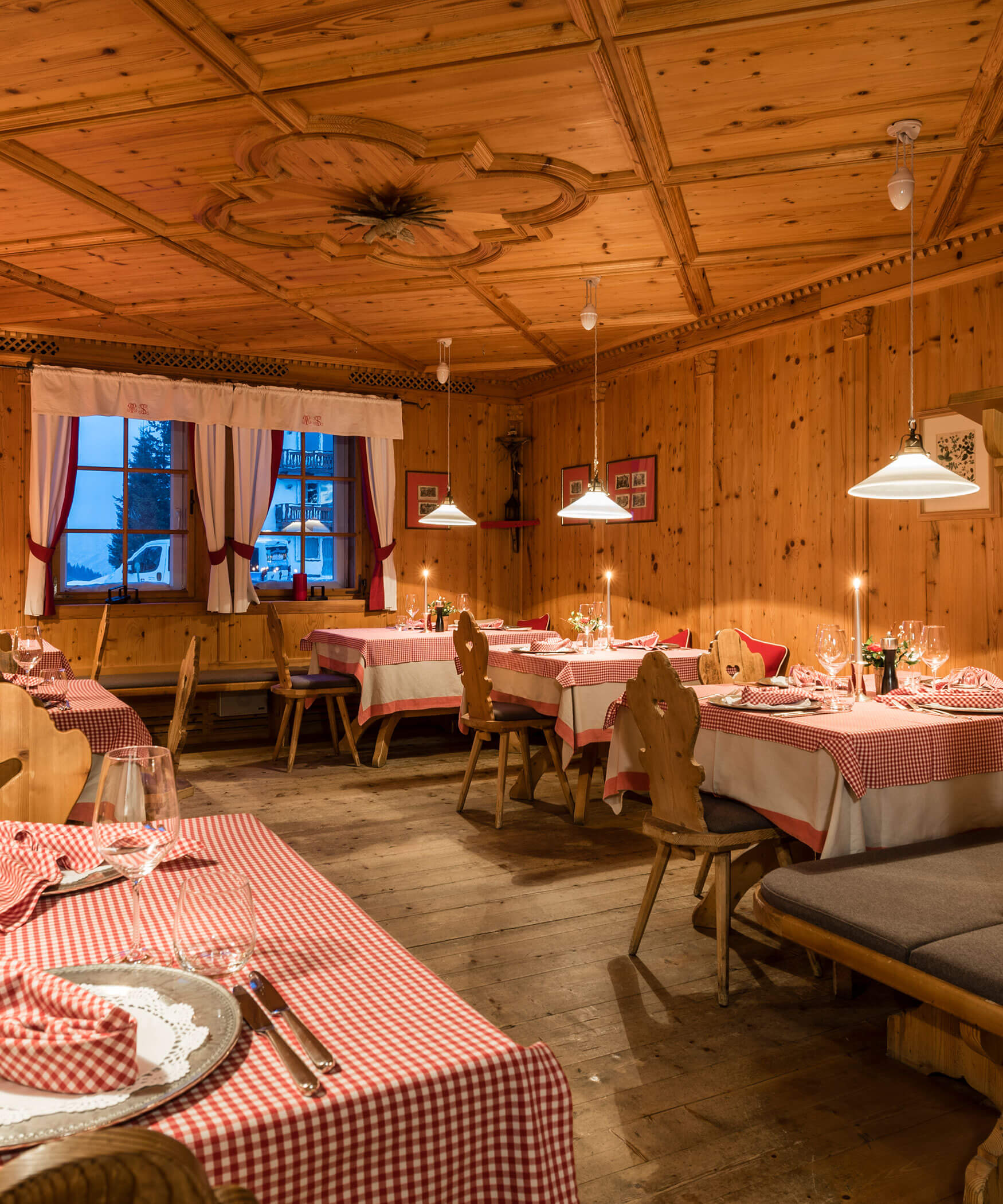 Hotel Kreuzbergpass Stube
